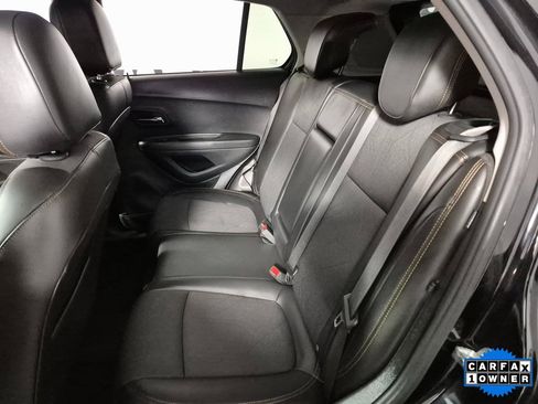 Used 2019 Chevrolet Trax LT w/ LT Convenience Package image 22