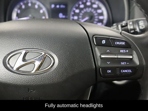 Used 2018 Hyundai Kona SEL image 10