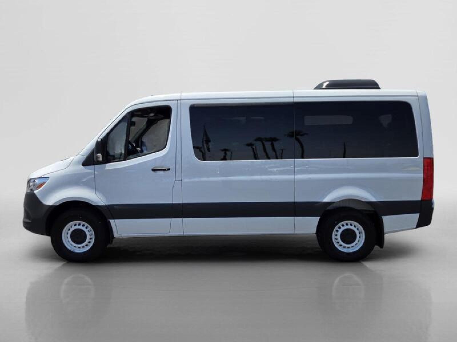 New 2026 Mercedes-Benz Sprinter 2500 image 2