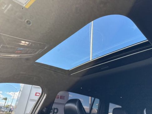 Used 2023 Jeep Grand Cherokee L Laredo image 24