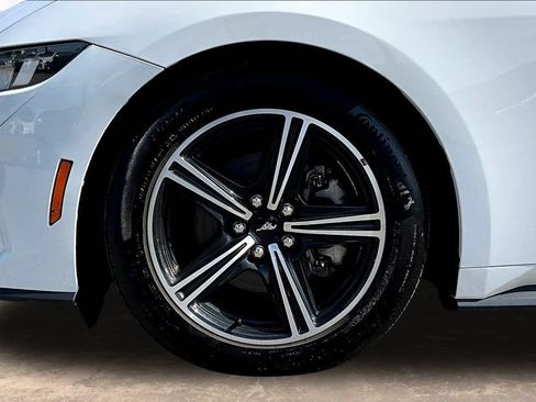 Used 2024 Ford Mustang Premium RWD image 33