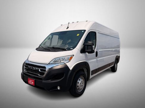 Used 2023 RAM ProMaster 2500 w/ Advance Safety Group (B) FWD image 2