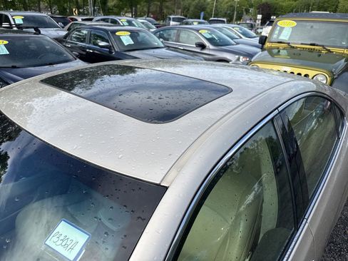 Used 2011 Lexus ES 350 image 20