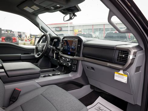 Used 2024 Ford F150 XLT w/ Mobile Office Package image 20