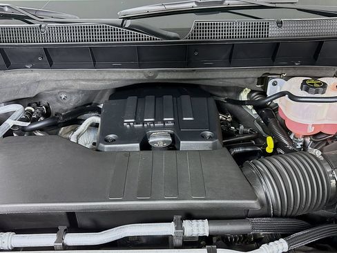 Used 2026 Chevrolet Silverado 1500 Custom AWD/4WD image 30