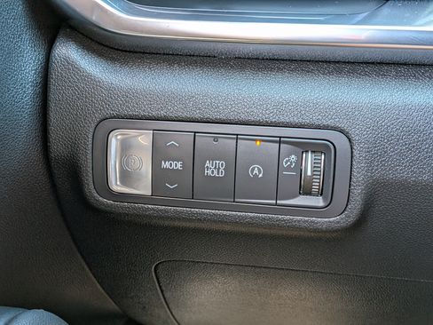 Used 2025 GMC Terrain Elevation FWD image 23