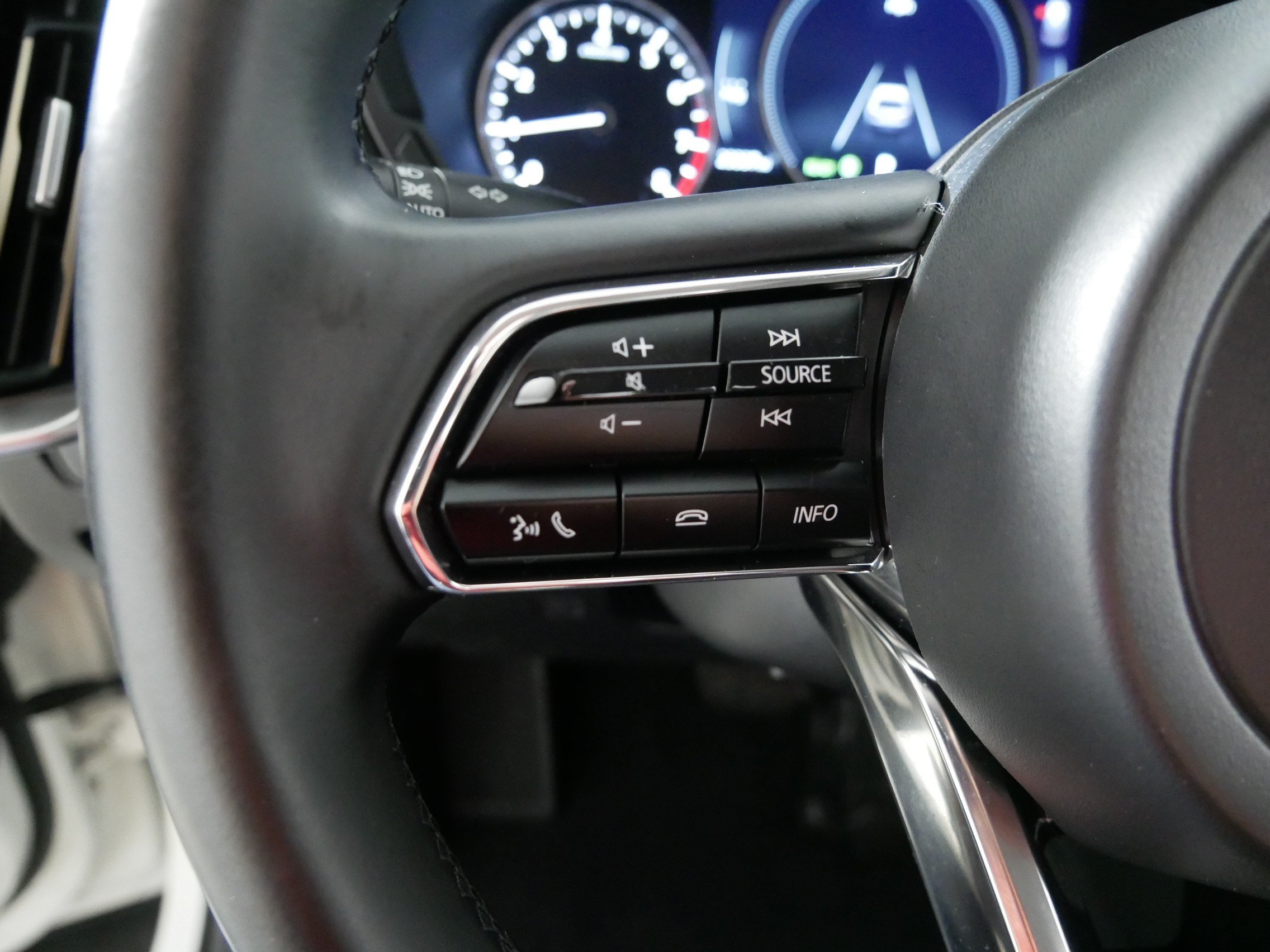 Used 2025 MAZDA CX-90 3.3 Turbo w/ Select Package AWD/4WD image 27