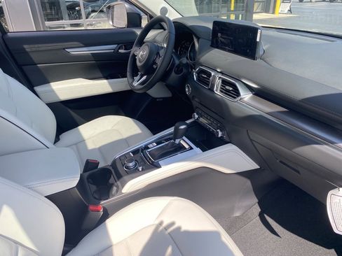 New 2025 MAZDA CX-5 AWD 2.5 S w/ Premium Plus Pkg image 11