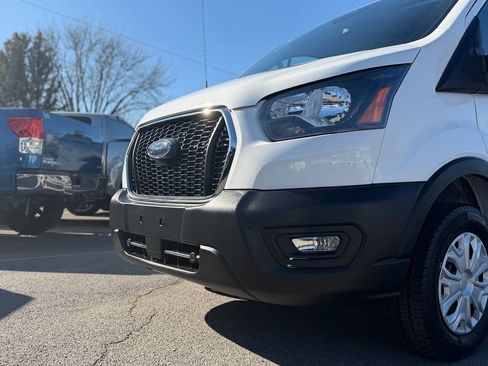 Used 2024 Ford Transit 250 Low Roof w/ Exterior Upgrade Package image 25