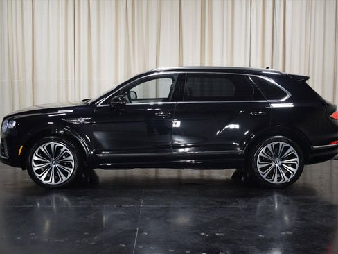 New 2024 Bentley Bentayga Extended Wheelbase image 11