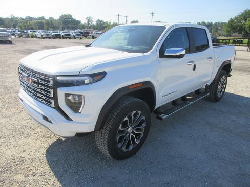 New 2026 GMC Canyon Denali AWD/4WD image 10