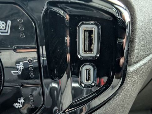 Used 2025 Chevrolet Silverado 1500 LTZ image 20