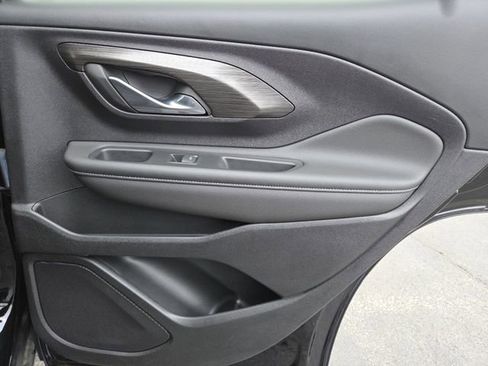 Used 2022 GMC Terrain SLE w/ Driver Convenience Package image 23