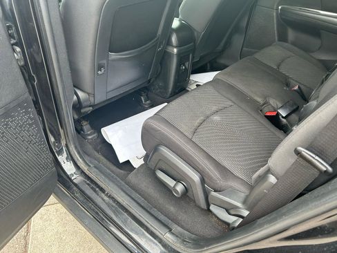 Used 2013 Dodge Journey SXT w/ Flexible Seating Group FWD image 9