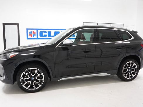 Used 2024 BMW X1 xDrive28i w/ Convenience Package image 11