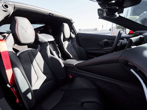 Used 2023 Chevrolet Corvette Z06 w/ Stealth Interior Trim Package RWD image 41