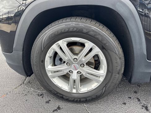 Used 2019 GMC Terrain SLE image 12