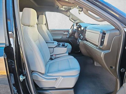 Used 2025 Chevrolet Silverado 1500 LT image 20
