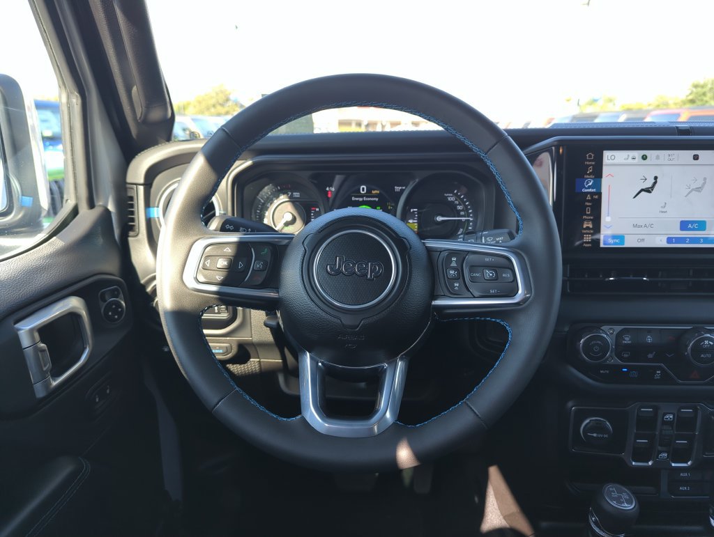 Used 2024 Jeep Wrangler High Altitude AWD/4WD image 14