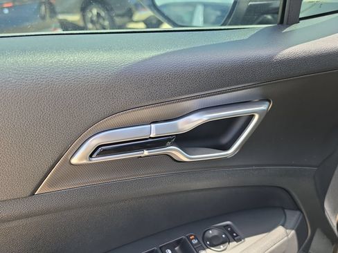 New 2026 Kia Sportage LX FWD image 18