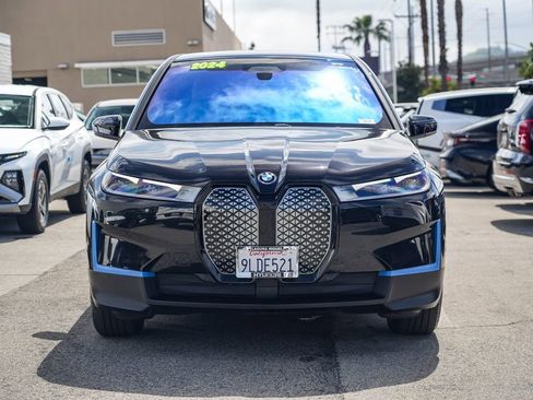 Used 2024 BMW iX xDrive50 image 4