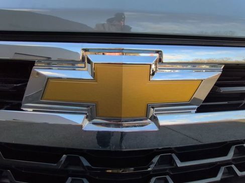 Used 2024 Chevrolet Silverado 1500 LT image 30