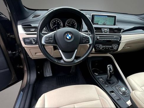 Used 2020 BMW X1 xDrive28i AWD/4WD image 8