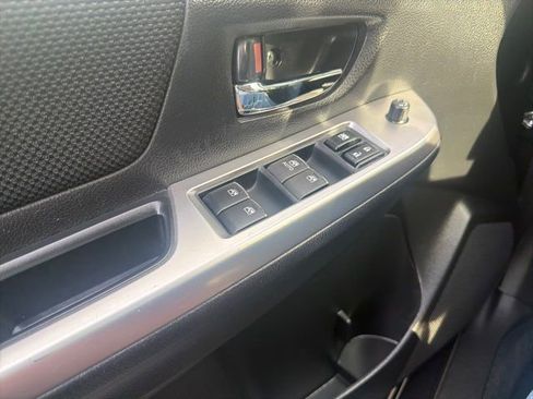 Used 2017 Subaru Crosstrek 2.0i Premium image 21