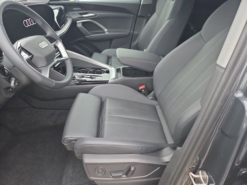 Certified 2025 Audi Q5 Premium Plus w/ Premium Plus image 6