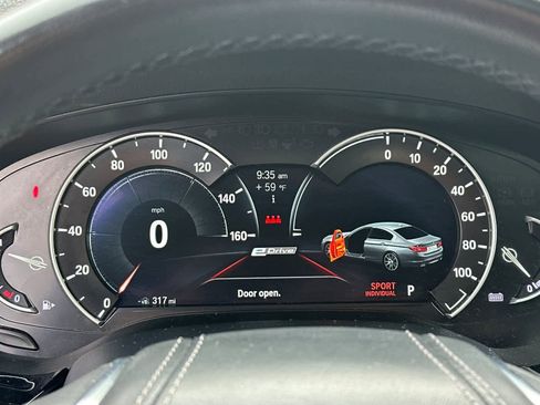 Used 2018 BMW 530e image 28