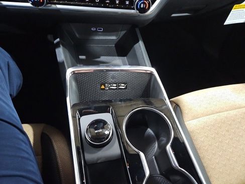 New 2026 Chevrolet Equinox ACTIV w/ Convenience Package III image 28