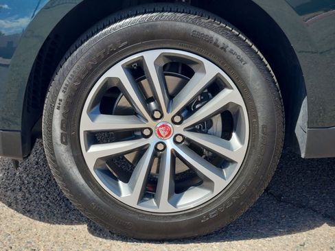 Used 2018 Jaguar F-PACE Premium AWD/4WD image 30