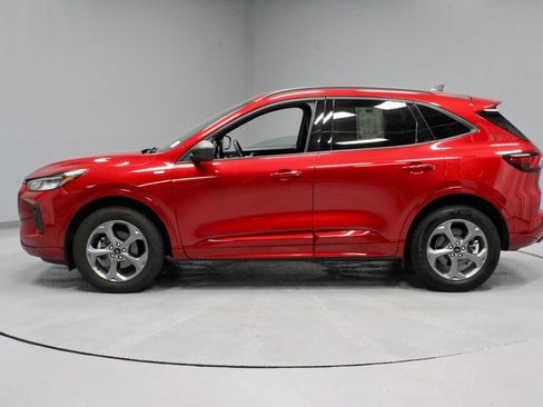 Certified 2024 Ford Escape ST-Line w/ Tech Pack #1 AWD/4WD image 8
