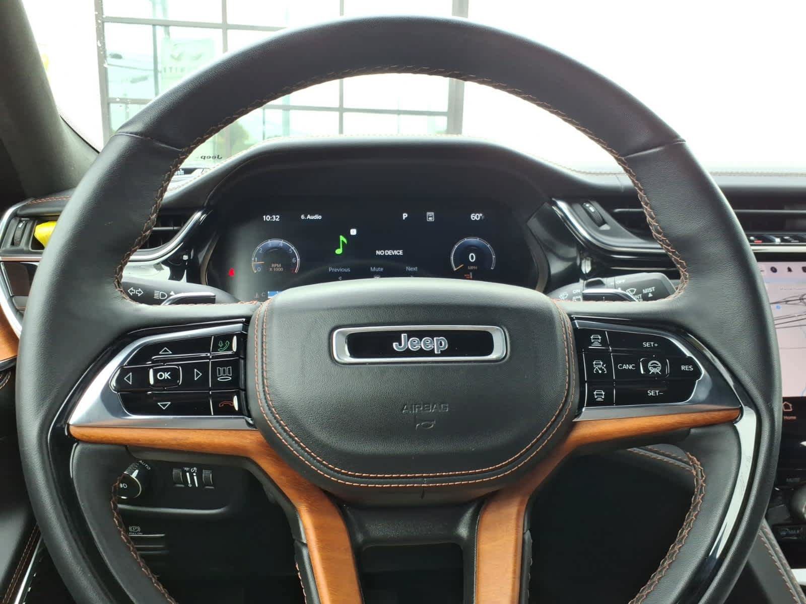 Used 2023 Jeep Grand Cherokee Summit AWD/4WD image 26