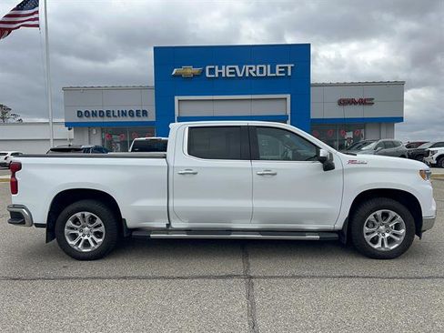 Used 2023 Chevrolet Silverado 1500 LTZ AWD/4WD image 1