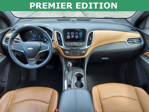 Used 2018 Chevrolet Equinox Premier image 2