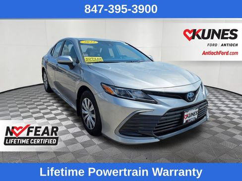 Used 2022 Toyota Camry LE FWD image 1