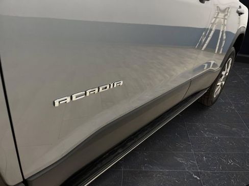 Used 2023 GMC Acadia SLE image 36