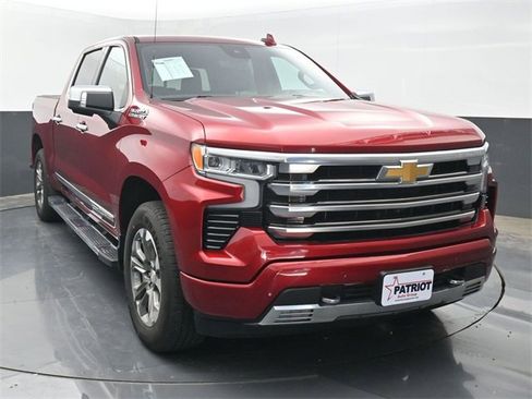 Used 2023 Chevrolet Silverado 1500 High Country w/ Technology Package image 8