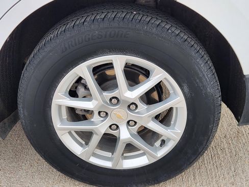 Used 2024 Chevrolet Equinox LT image 29