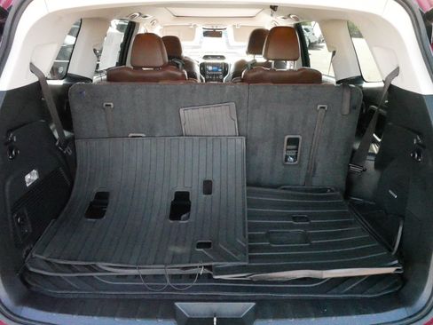 Used 2019 Subaru Ascent Touring w/ Popular Package #2 AWD/4WD image 18