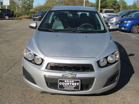 Used 2012 Chevrolet Sonic LS image 3