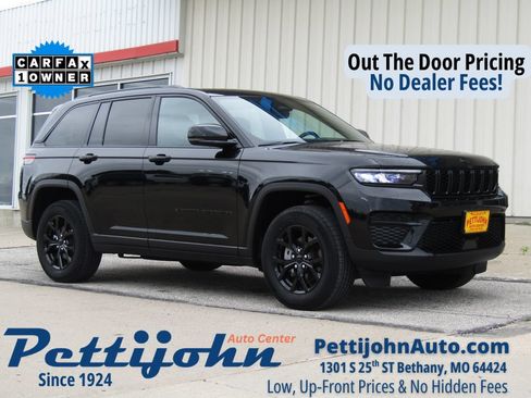 Used 2025 Jeep Grand Cherokee Altitude AWD/4WD image 1