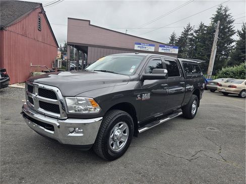Used 2017 RAM 2500 Tradesman w/ Chrome Appearance Group RWD image 7