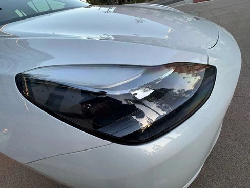 Used 2022 Tesla Model Y Performance AWD/4WD image 39
