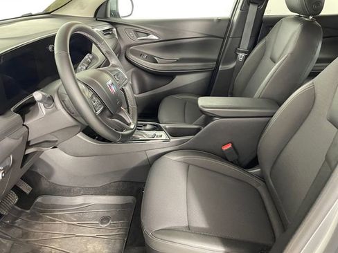 Used 2025 Buick Encore GX Preferred w/ Advanced Technology Package AWD/4WD image 2