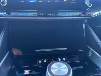 Used 2023 Jeep Wagoneer Base video 4