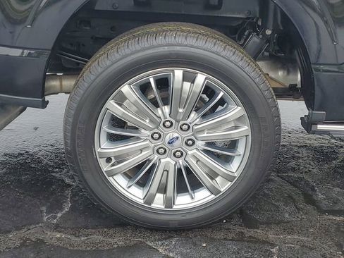 Used 2024 Ford F150 Platinum w/ Equipment Group 703A Plus AWD/4WD image 5