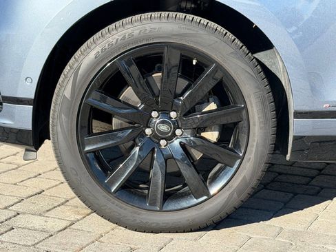 Used 2019 Land Rover Range Rover Velar R-Dynamic SE image 13