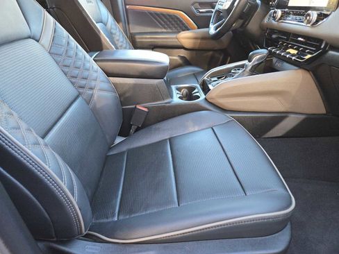 Certified 2024 GMC Canyon Denali image 14